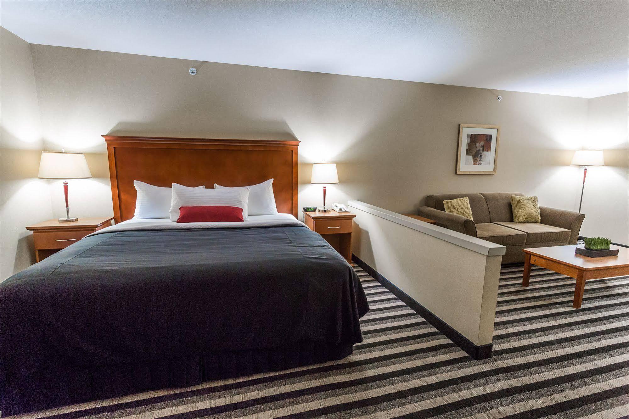 Days Inn & Suites By Wyndham Edmonton Airport Leduc Eksteriør bilde