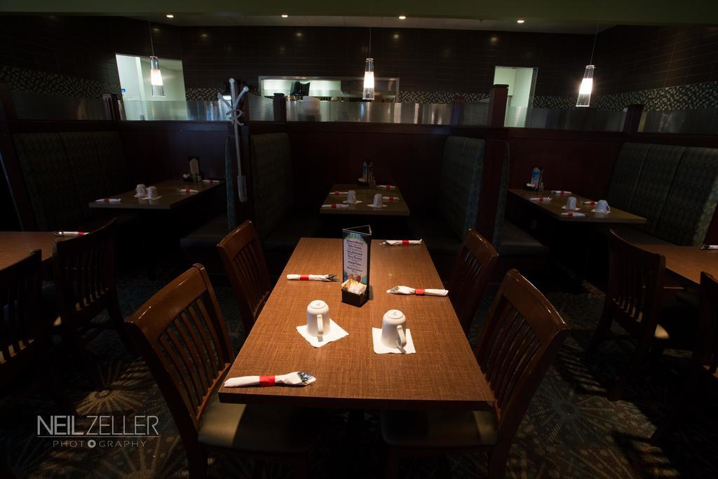Days Inn & Suites By Wyndham Edmonton Airport Leduc Eksteriør bilde
