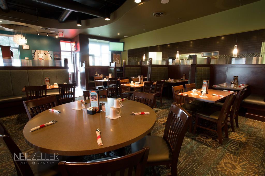 Days Inn & Suites By Wyndham Edmonton Airport Leduc Eksteriør bilde