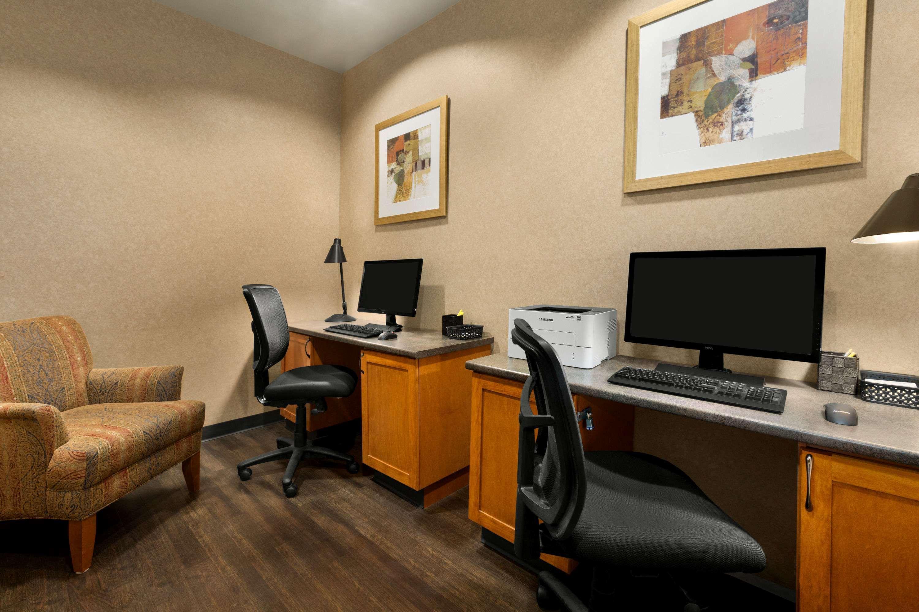 Days Inn & Suites By Wyndham Edmonton Airport Leduc Eksteriør bilde