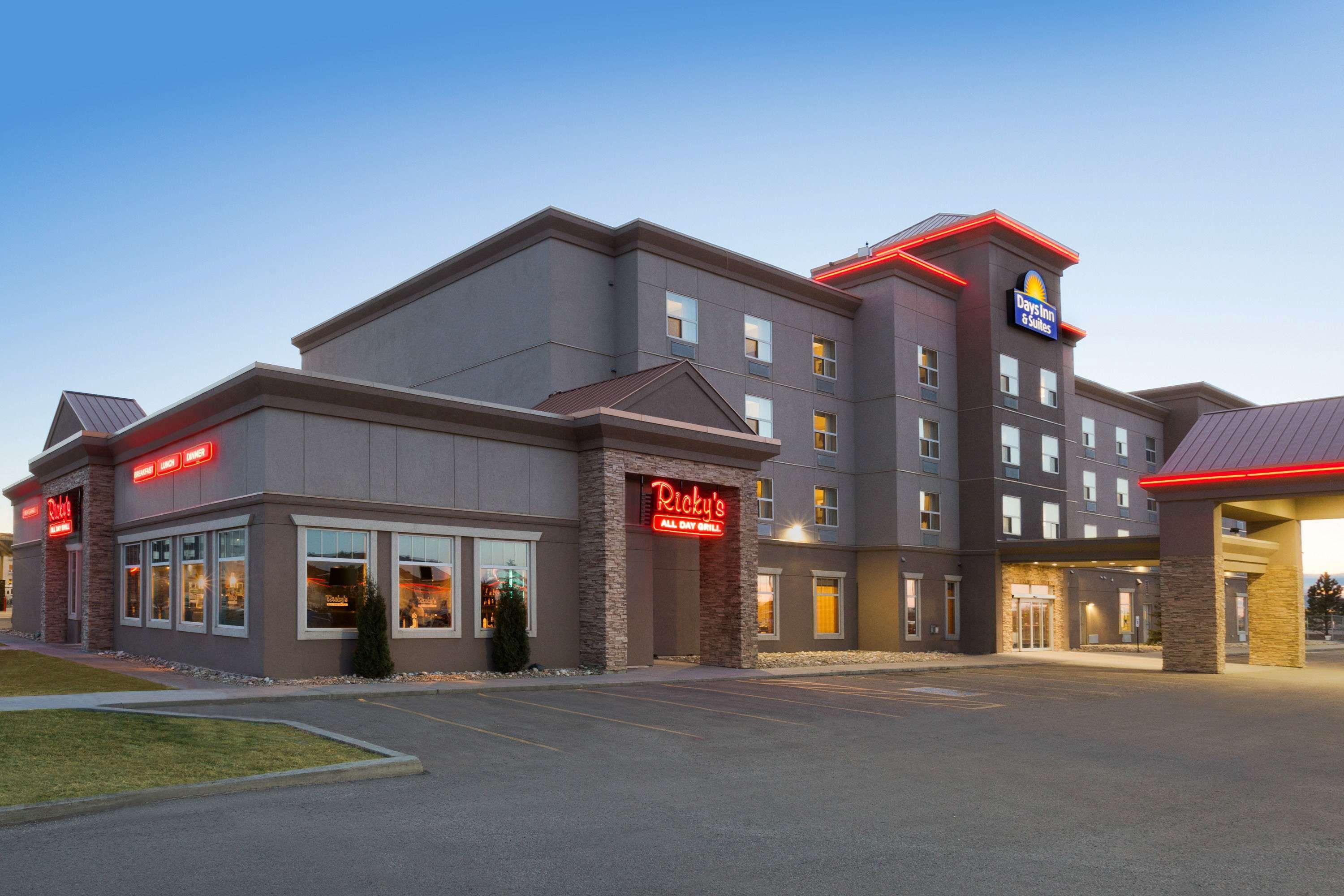 Days Inn & Suites By Wyndham Edmonton Airport Leduc Eksteriør bilde