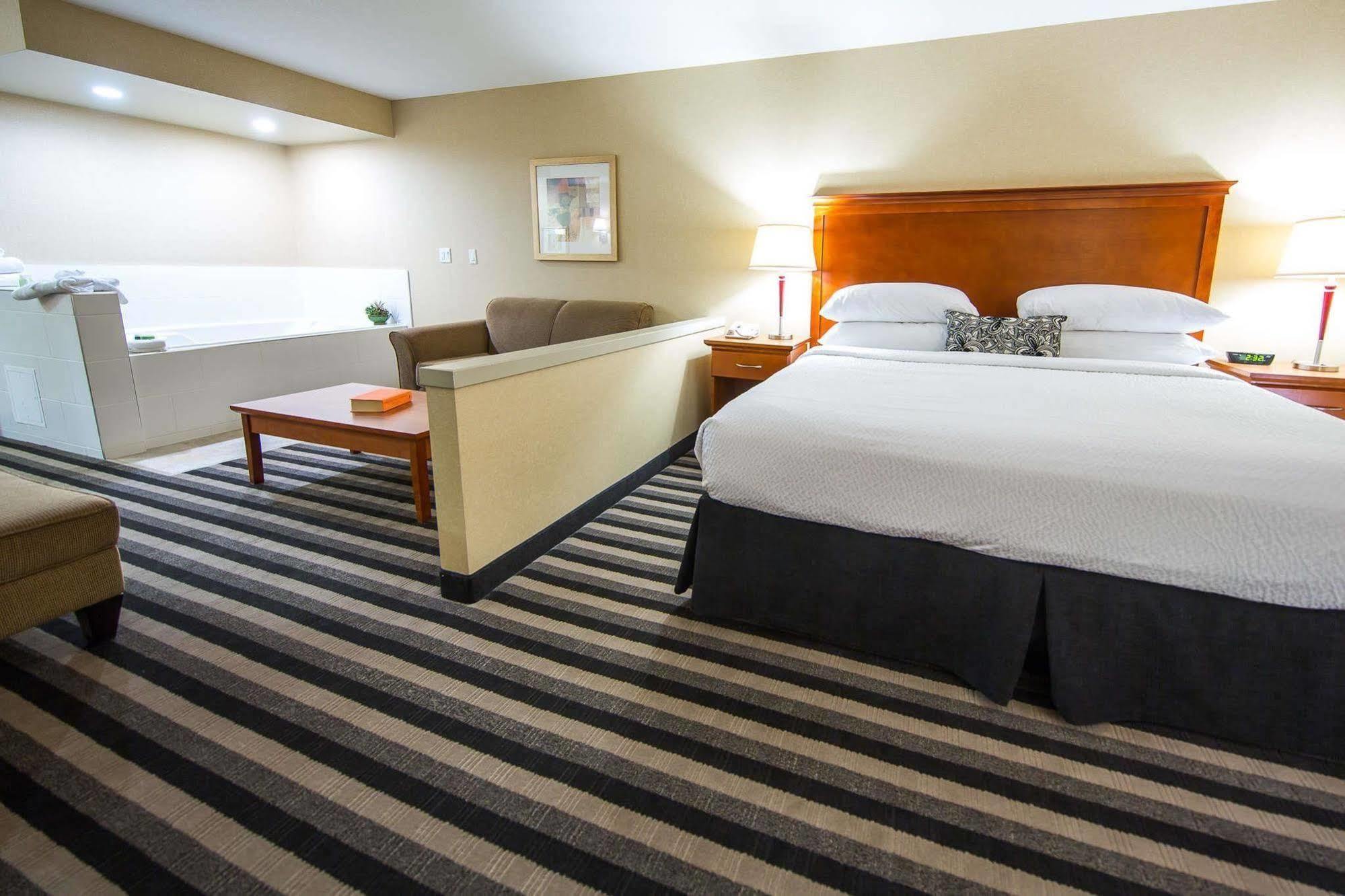 Days Inn & Suites By Wyndham Edmonton Airport Leduc Eksteriør bilde